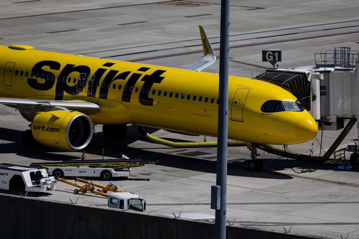 Spirit Shuts Operations After White House Bailout Collapses