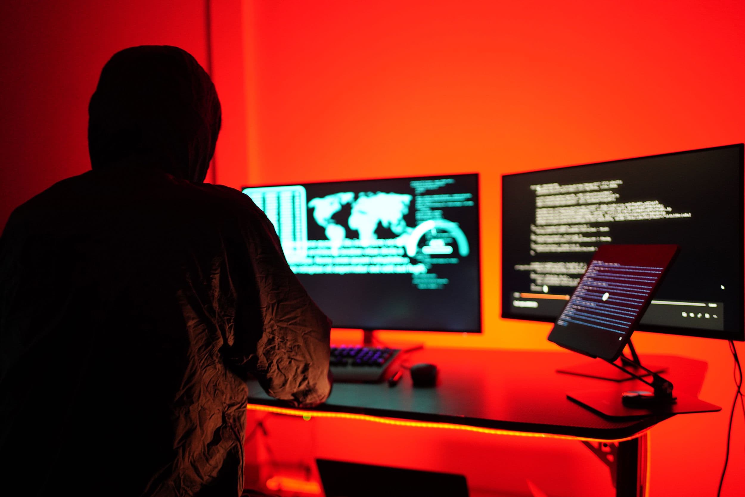 Why Sharing a Screenshot Can Get You Jailed in the UAE