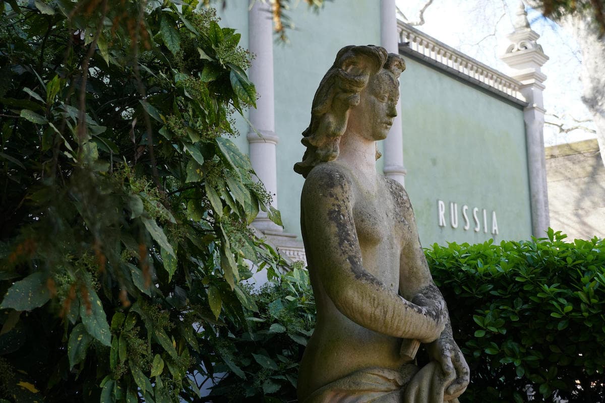 Terremoto Biennale: si dimette la Giuria internazionale