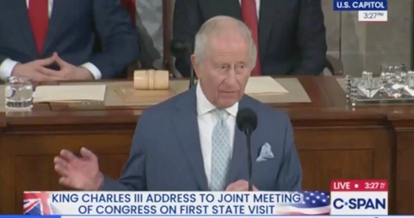 Re Carlo e l’elogio della Nato al Congresso Usa. I «coraggiosi ucraini» come gli americani dopo l’11 settembre: cosa ha ricordato a Donald Trump – Il video