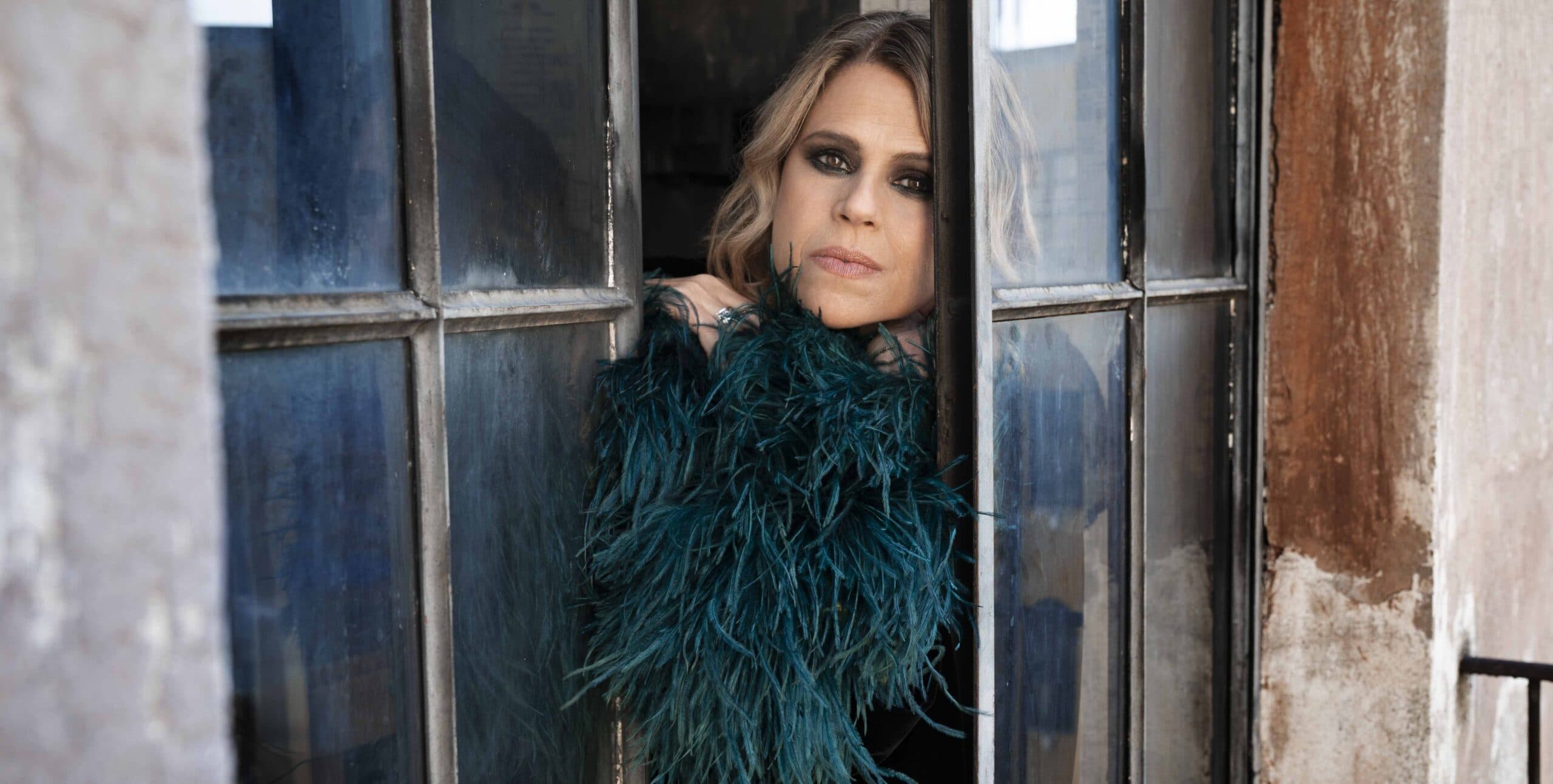 Tosca: «Cantare è diventato fare soldi, fama, sold out e streaming. Resta poco spazio per l’emozione. Ma io me lo prendo». L’intervista